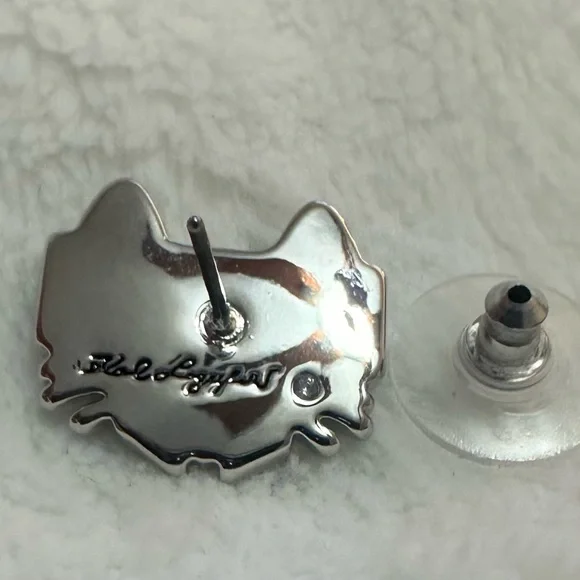 Karl Lagerfeld Silver Tone White & Black Enamel Choupette Stud Earrings NIP - Picture 4 of 4